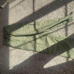Never worn green cargo pants